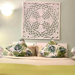 https://king-suite-near-to-airport-linate-jacuzzi.it-lombardy.com